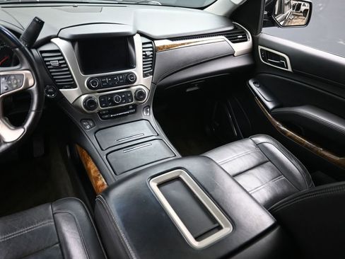 Used 2015 GMC Yukon Denali w/ Touring Package AWD/4WD image 13