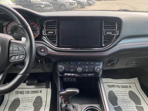 Used 2023 Dodge Durango GT AWD/4WD image 18