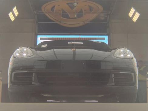 Used 2018 Porsche Panamera 4 w/ Premium Package image 3