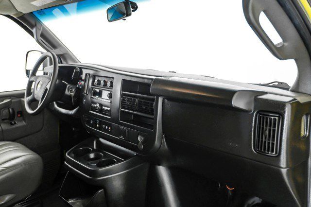 Used 2023 Chevrolet Express 2500 RWD image 8