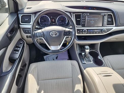 Used 2018 Toyota Highlander Plus image 7