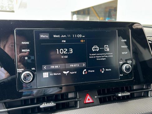 New 2025 Kia Sportage LX image 19