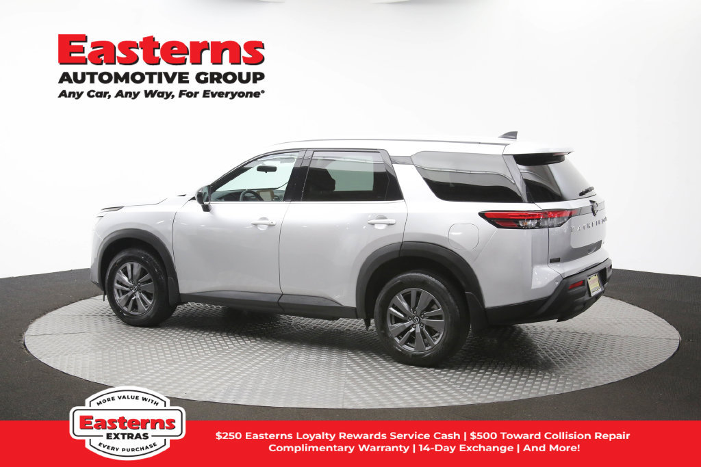 Used 2023 Nissan Pathfinder S AWD/4WD image 62