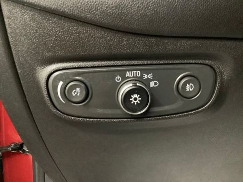 Used 2019 Chevrolet Equinox Premier AWD/4WD image 17