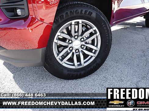 Used 2023 Chevrolet Colorado LT w/ LT Convenience Package II image 39