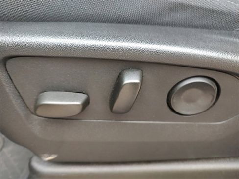 Used 2024 Chevrolet Tahoe LS image 29