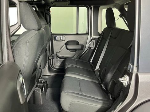 Used 2022 Jeep Wrangler Unlimited Sport AWD/4WD image 24