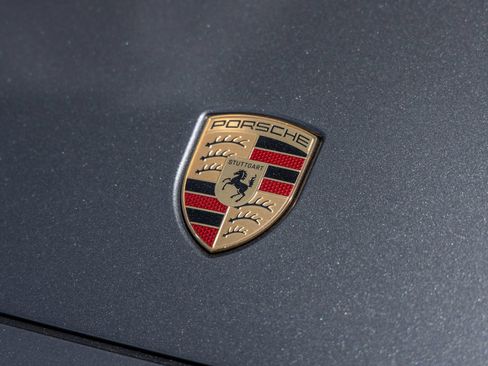 Certified 2025 Porsche Cayenne S AWD/4WD image 17