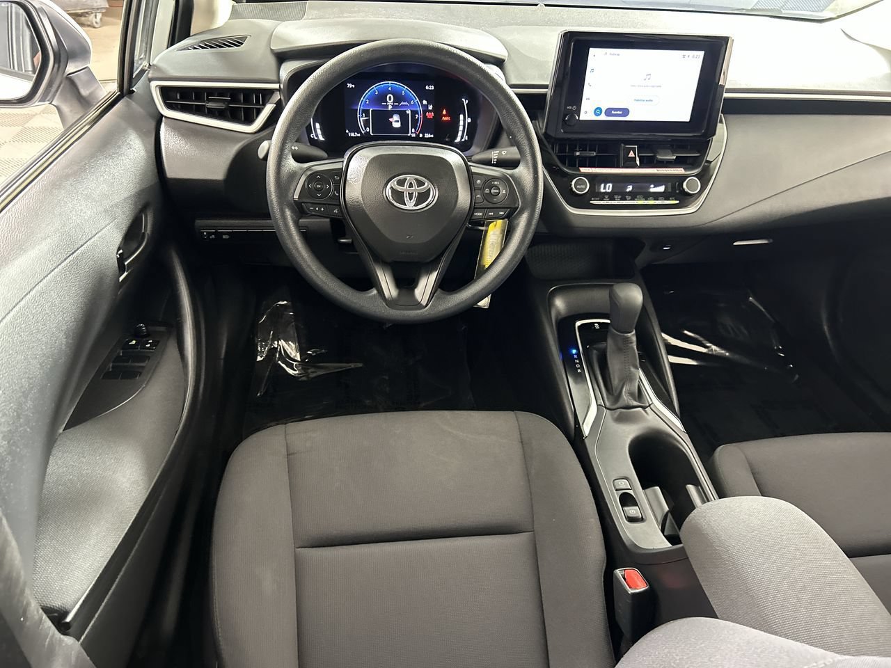 Used 2026 Toyota Corolla LE w/ Carpet Mat Package (TMS) FWD image 22