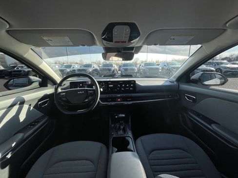 Certified 2025 Kia K4 EX image 23