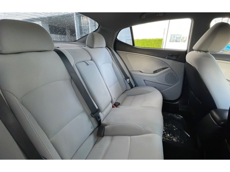 Used 2014 Kia Optima LX FWD image 17