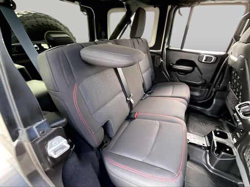 Used 2020 Jeep Wrangler Unlimited Rubicon AWD/4WD image 17
