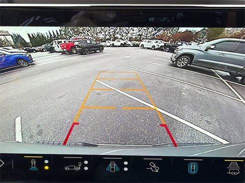 Used 2023 Chevrolet Silverado 1500 LTZ w/ LTZ Premium Package image 29