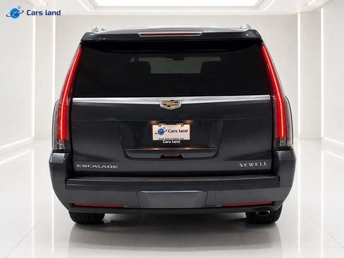 Used 2019 Cadillac Escalade ESV Premium Luxury AWD/4WD image 4