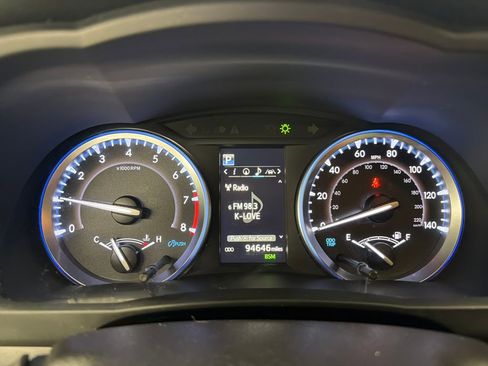 Used 2019 Toyota Highlander Limited Platinum image 24