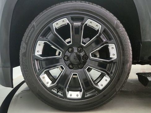 Used 2019 GMC Yukon XL Denali w/ Denali Ultimate Package AWD/4WD image 40