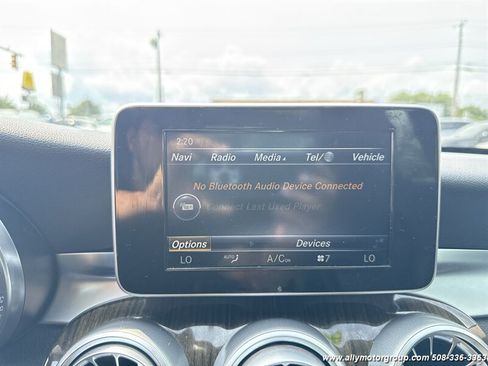 Used 2017 Mercedes-Benz C 300 4MATIC Sedan image 21