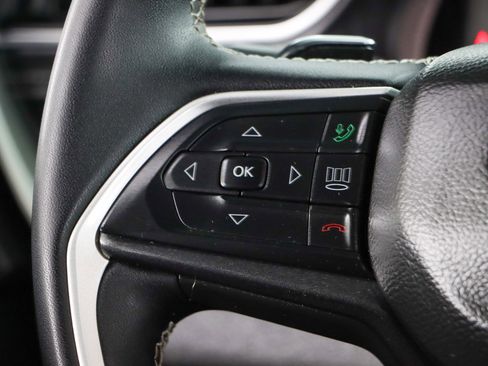 Used 2023 Jeep Grand Cherokee Altitude image 13