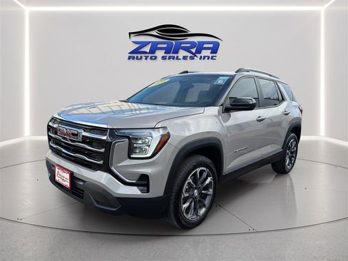 Used 2025 GMC Terrain Elevation w/ Elevation Premium Package AWD/4WD image 3