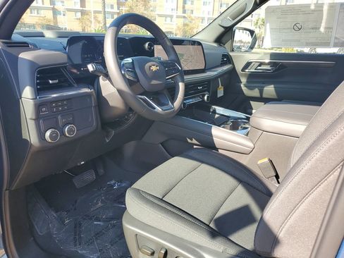 New 2026 Chevrolet Suburban LS image 17