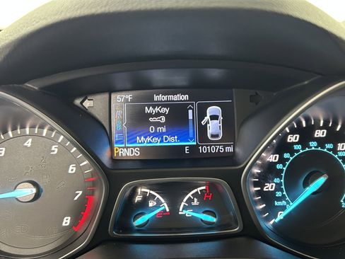 Used 2016 Ford Escape SE FWD image 18