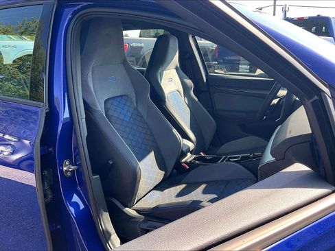 Used 2025 Volkswagen Golf w/ Euro Style Package AWD/4WD image 7