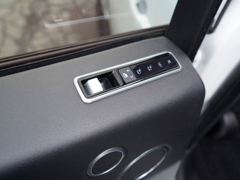 Used 2021 Land Rover Range Rover Westminster Edition image 44