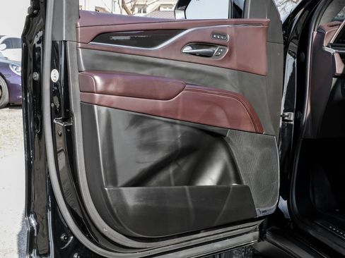 Used 2021 Cadillac Escalade Sport Platinum image 36