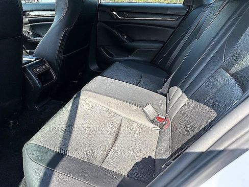 Used 2021 Honda Accord Sport image 10