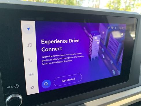 Used 2024 Toyota Tacoma SR5 w/ SR5 Upgrade Package image 23