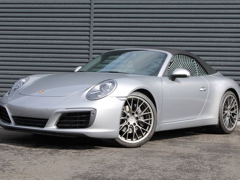 Used 2017 Porsche 911 Carrera image 1