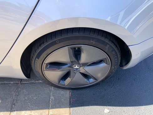 Used 2018 Tesla Model 3 Long Range AWD/4WD image 12