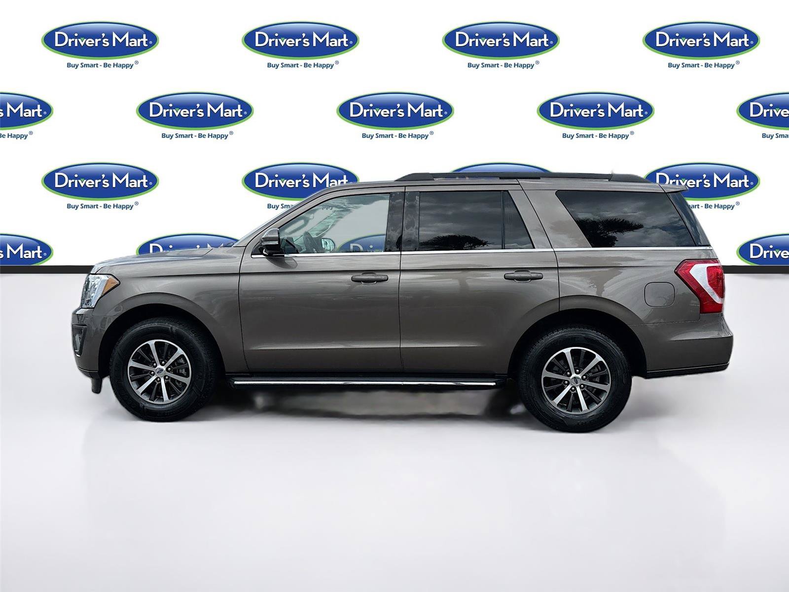 Used 2018 Ford Expedition XLT w/ Equipment Group 202A RWD image 4