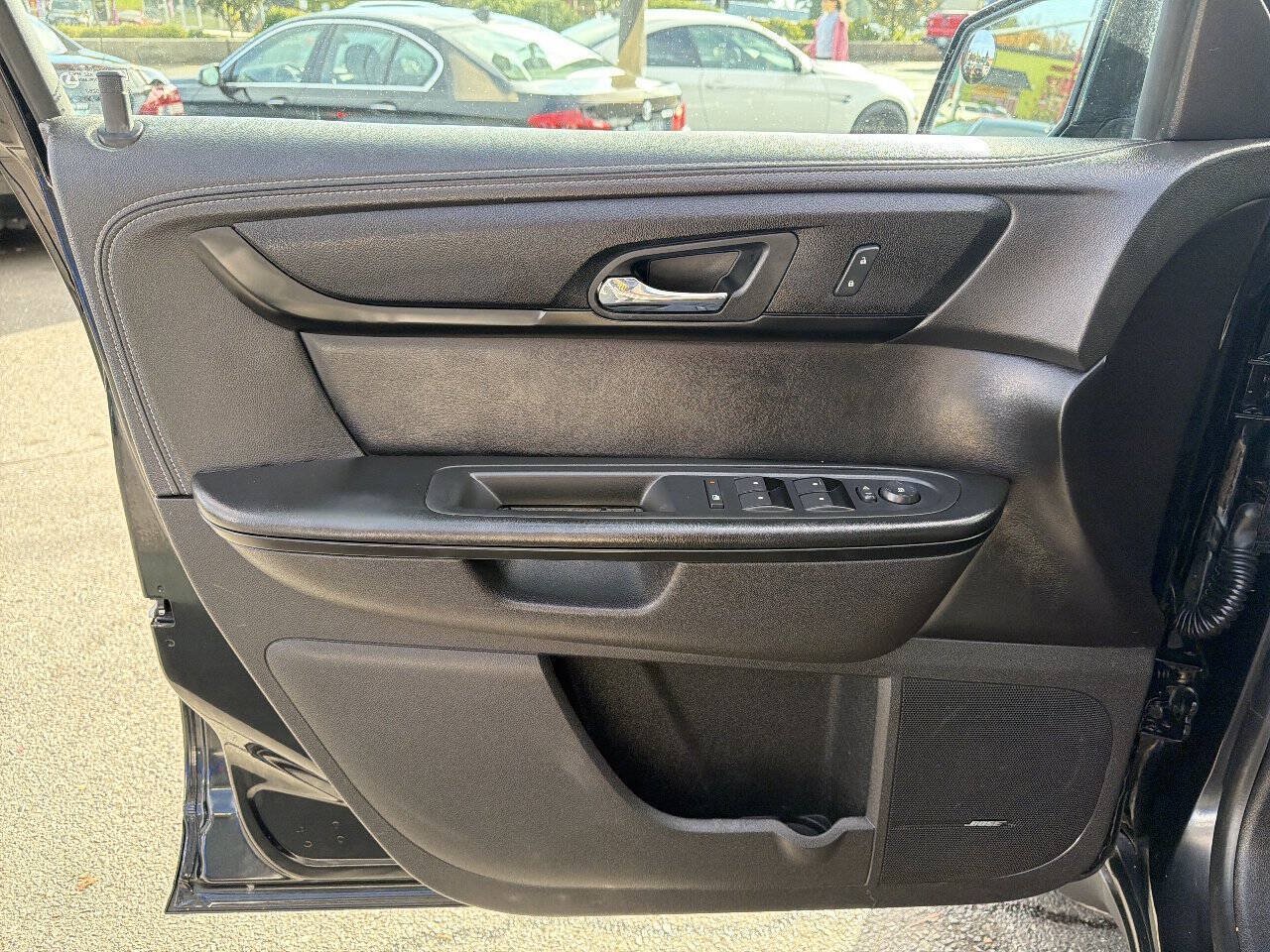 Used 2013 Chevrolet Traverse LT AWD/4WD image 29