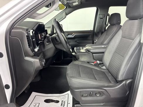 Used 2026 Chevrolet Silverado 1500 RST AWD/4WD image 17