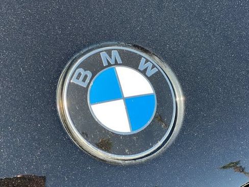 Used 2022 BMW X5 xDrive40i w/ M Sport Package AWD/4WD image 39
