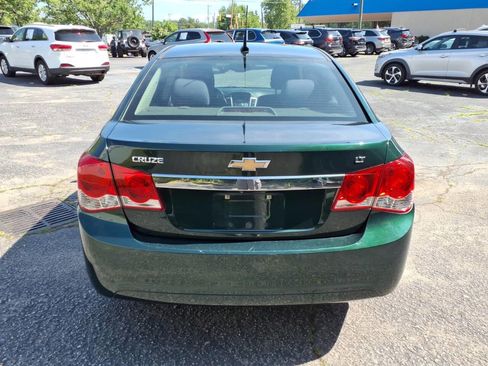 Used 2014 Chevrolet Cruze LT FWD image 4
