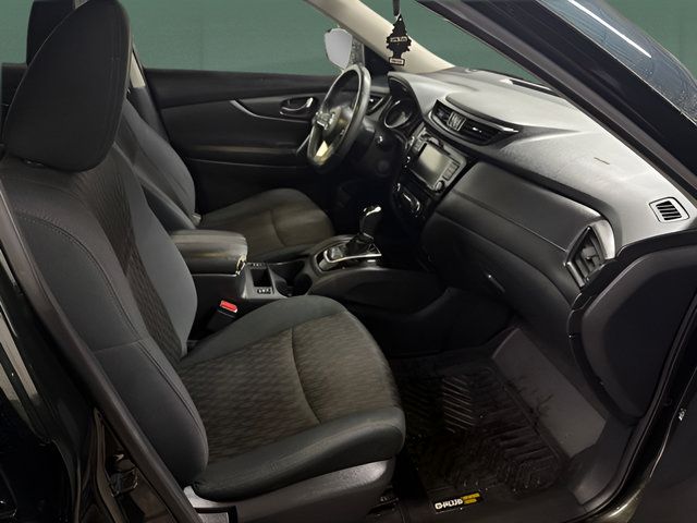 Used 2019 Nissan Rogue SV AWD/4WD image 15