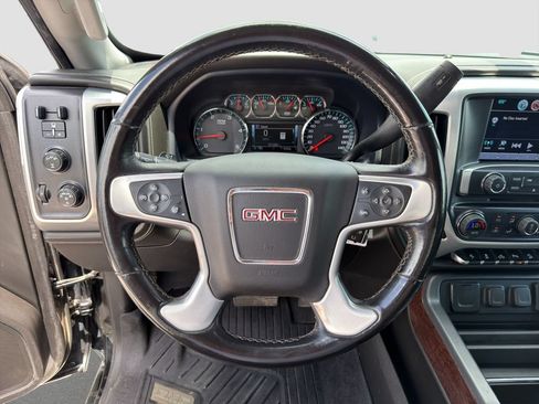Used 2019 GMC Sierra 2500 SLT w/ Duramax Plus Package AWD/4WD image 10