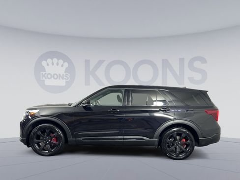 Used 2021 Ford Explorer ST w/ Equipment Group 401A image 2