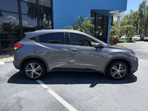 Used 2022 Honda HR-V EX-L image 9