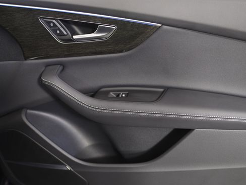 New 2026 Audi Q8 Premium Plus image 9