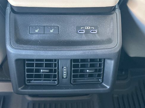 Used 2026 Toyota bZ AWD/4WD image 43