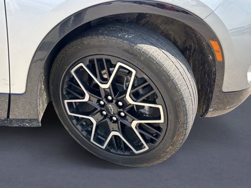 Used 2023 Chevrolet Blazer RS w/ Driver Confidence II Package image 4