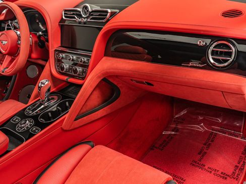 Used 2021 Bentley Bentayga Speed image 14