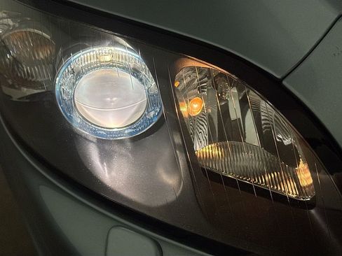 Used 2007 Volvo C70 T5 image 35