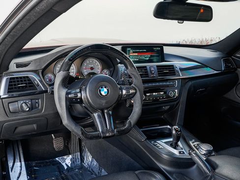 Used 2017 BMW M4 Coupe image 12