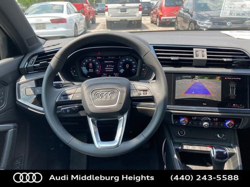 Certified 2025 Audi Q3 2.0T Premium w/ Convenience Package image 34