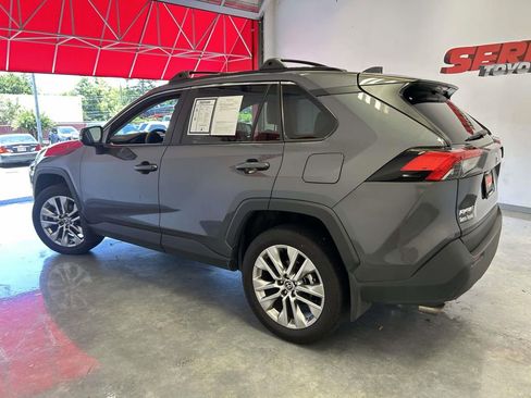 Used 2025 Toyota RAV4 XLE Premium FWD image 6