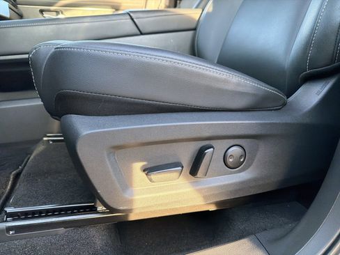 Certified 2025 Nissan Murano SV w/ Cargo Package image 24